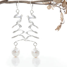 Load image into Gallery viewer, Zigzag Drop Earrings