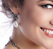 Load image into Gallery viewer, Bow Galore Drop Earrings