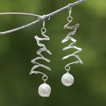 Load image into Gallery viewer, Zigzag Drop Earrings